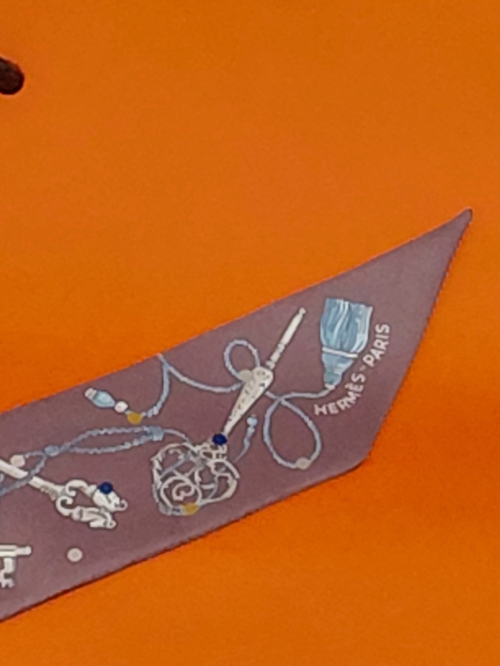 Hermes Les Cles A Pois Silk Twilly Scarf - Picture 6 of 6